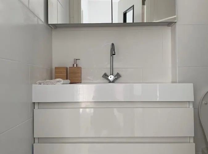 아파트 Blue Shell With Private Parking Garage *