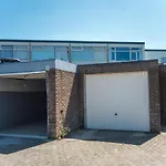 Blue Shell With Private Parking Garage Daire Zandvoort