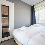 Blue Shell With Private Parking Garage Daire *